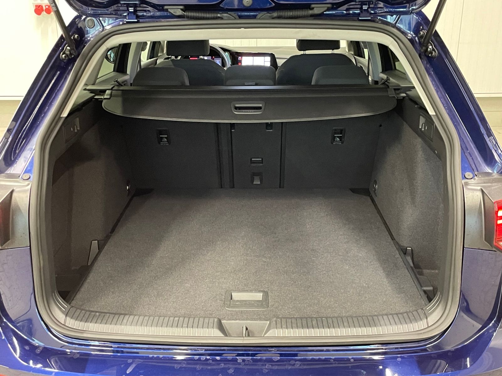 Golf VIII Variant Move 1.0 eTSI DSG LED NAVI ACC