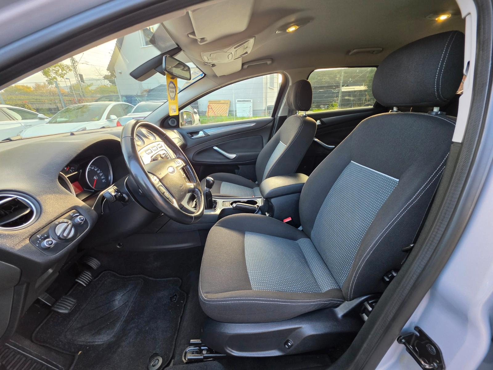 Ford Mondeo 2011 — photo 10
