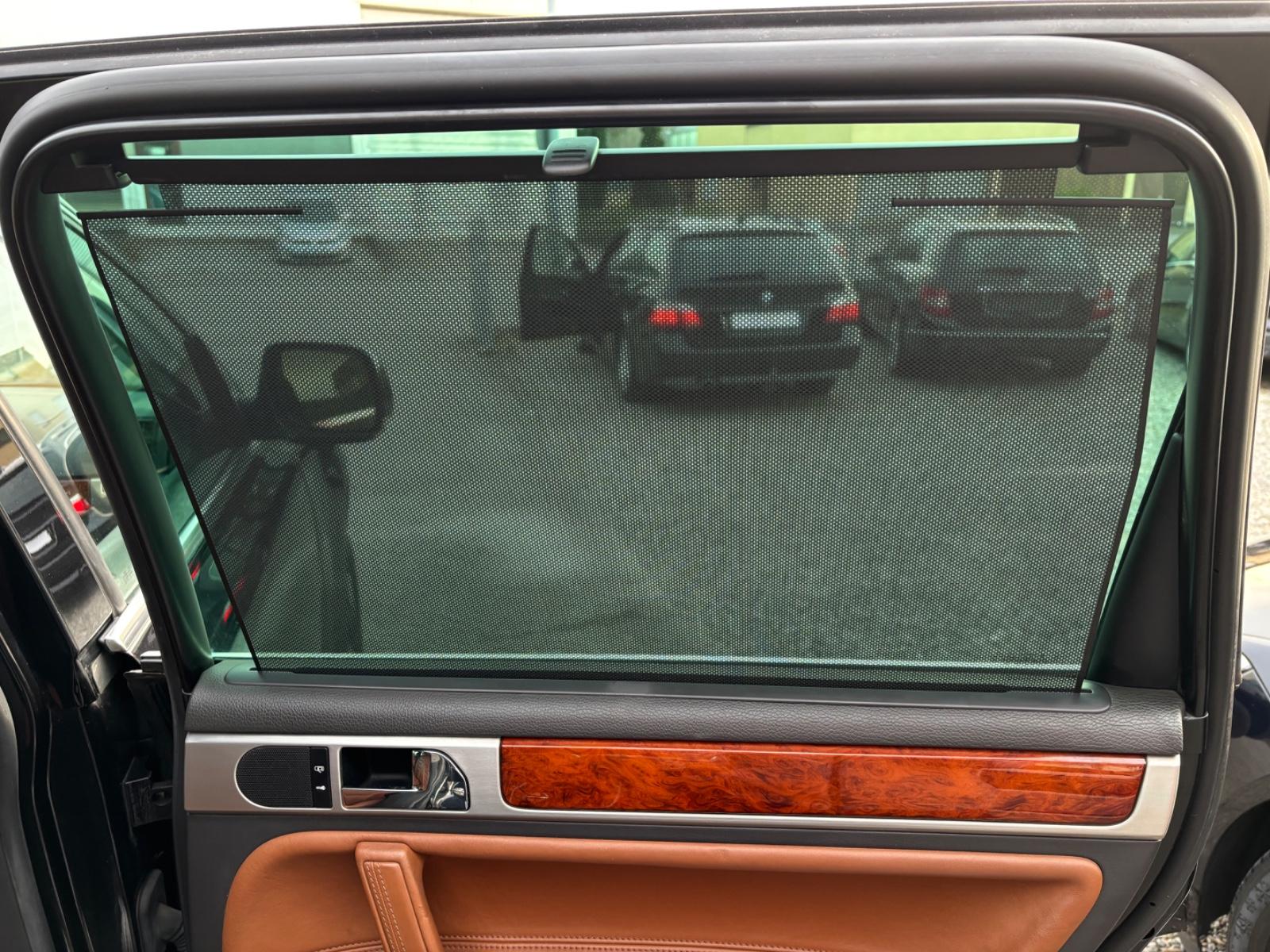 Volkswagen Touareg 2005 — photo 19