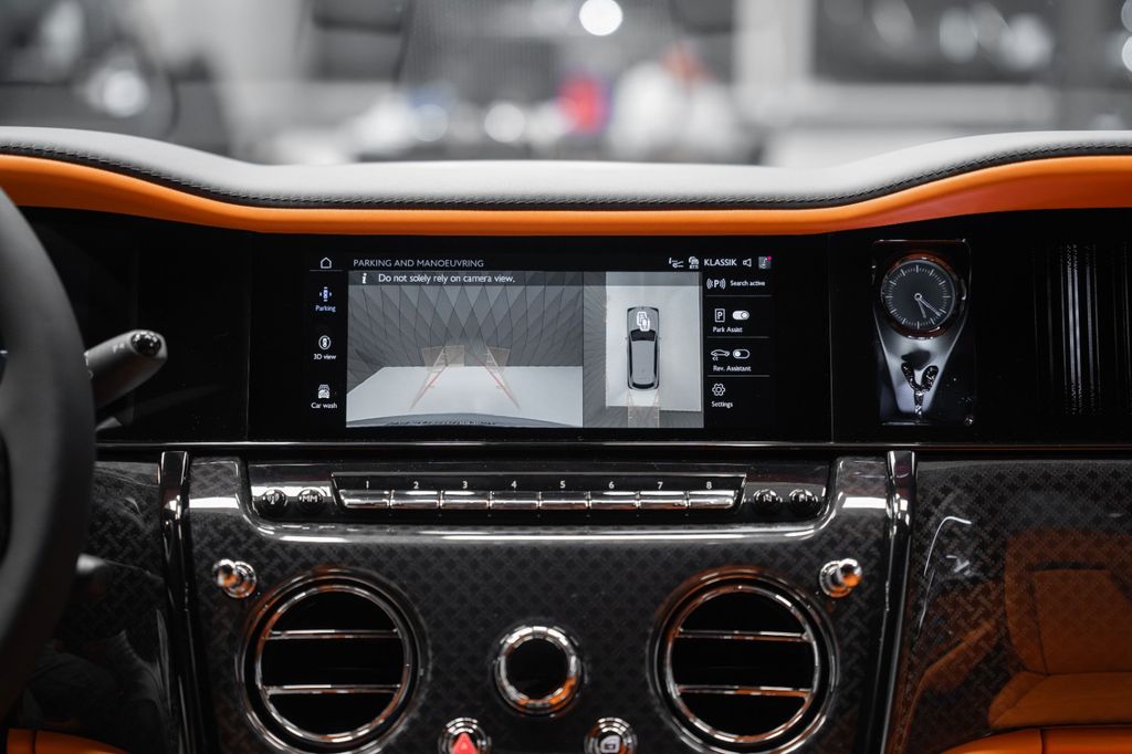 Cullinan BLACK BADGE 2026 GREY/ORANGE STARLIGHT - Bild 16
