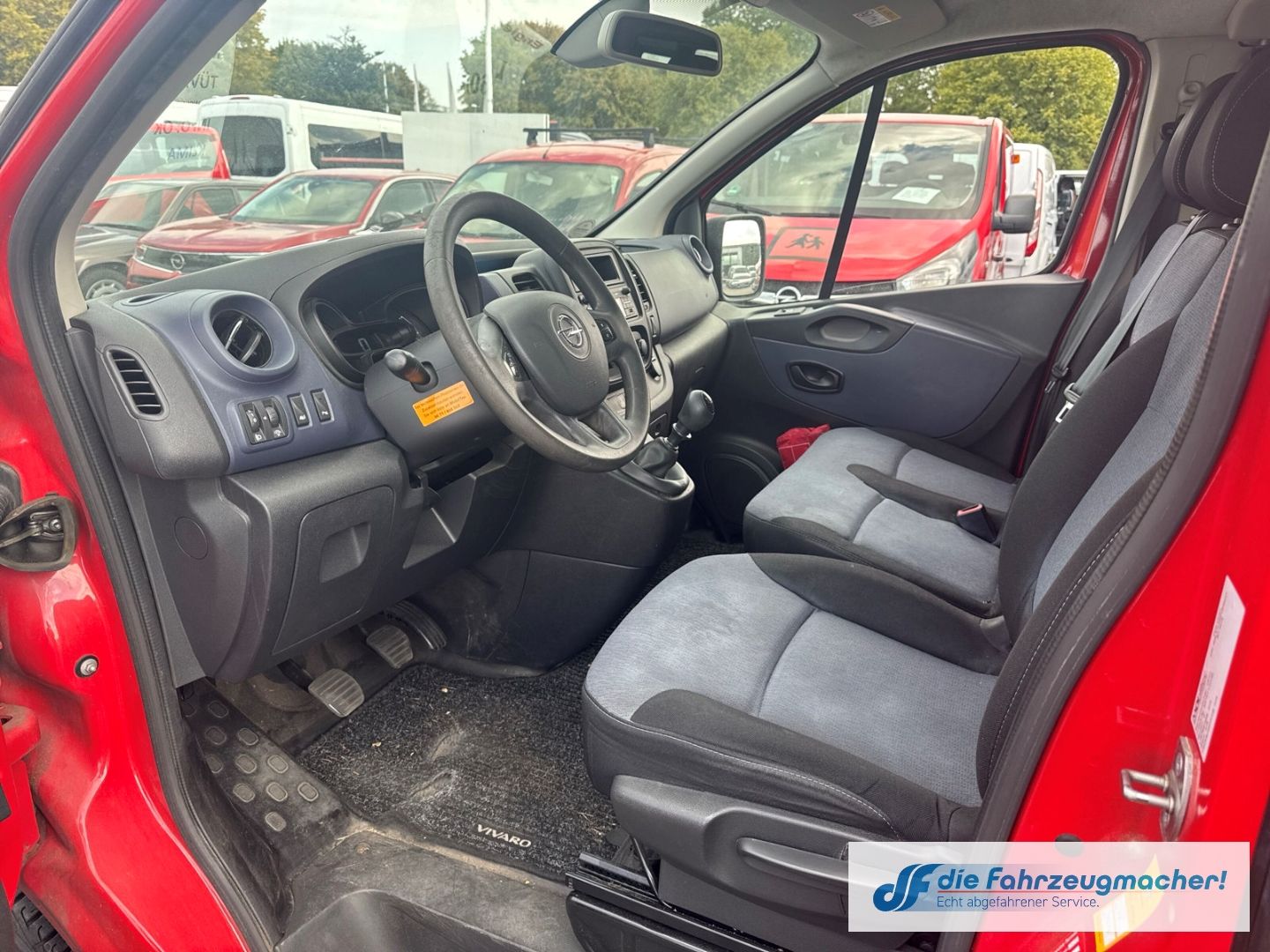 Fahrzeugabbildung Opel Vivaro B Kombi 9Si. L1H1 2,7t *2671 *EXPORT