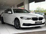 BMW 530e Lim. Sport Line 1.Hand/LED/ACC/HUD/360°Cam - BMW 5 Series: E36