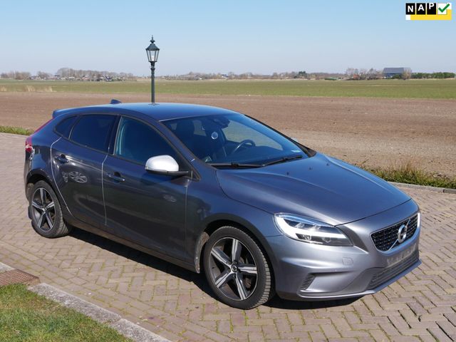 Volvo V40 2.0 D3 R-Design **FULL ** 6399 NETTO***