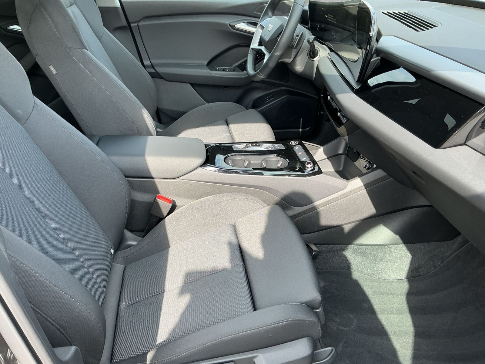 Audi Q6 e-tron - Bild 13
