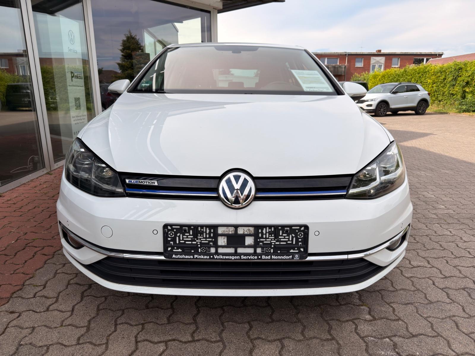 Volkswagen Golf 1.5 TSI Highline AHK LED App-Connect Ergo