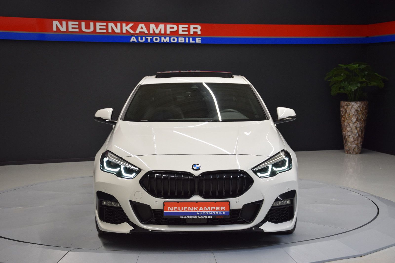 Fahrzeugabbildung BMW 218 Gran Coupé M Sport Pano H&k Leder ACC Kamera