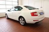 Skoda Octavia Elegance DSG Klima Tempomat DAB - Skoda Octavia mit Benzin-Antrieb