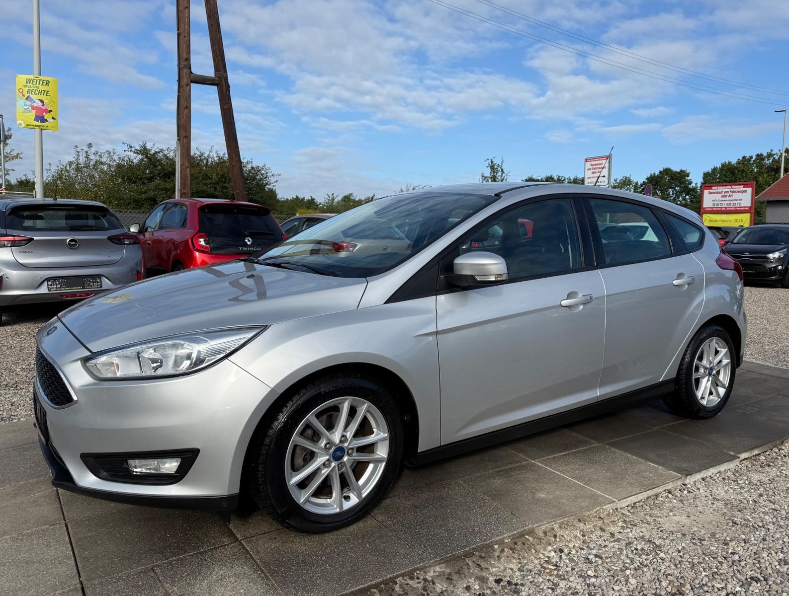 Ford Focus 1,6 Titanium Sportsitze Sport Lenkrad
