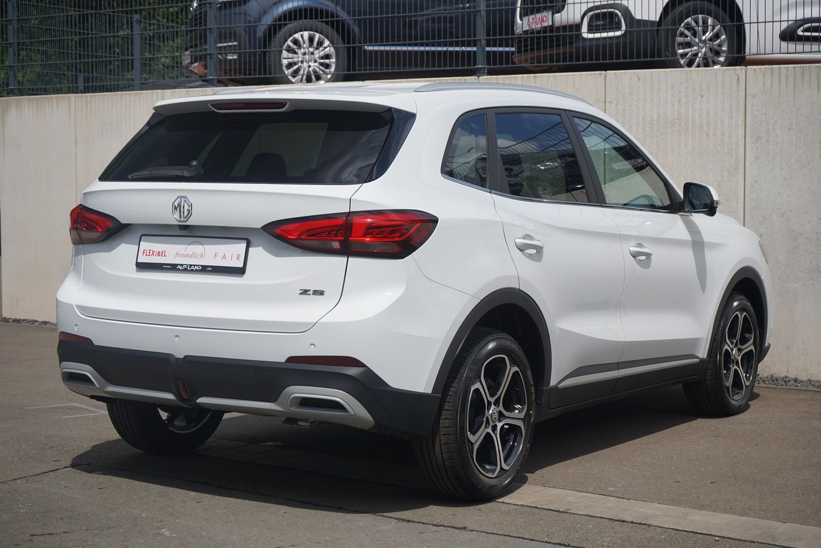 MG ZS
