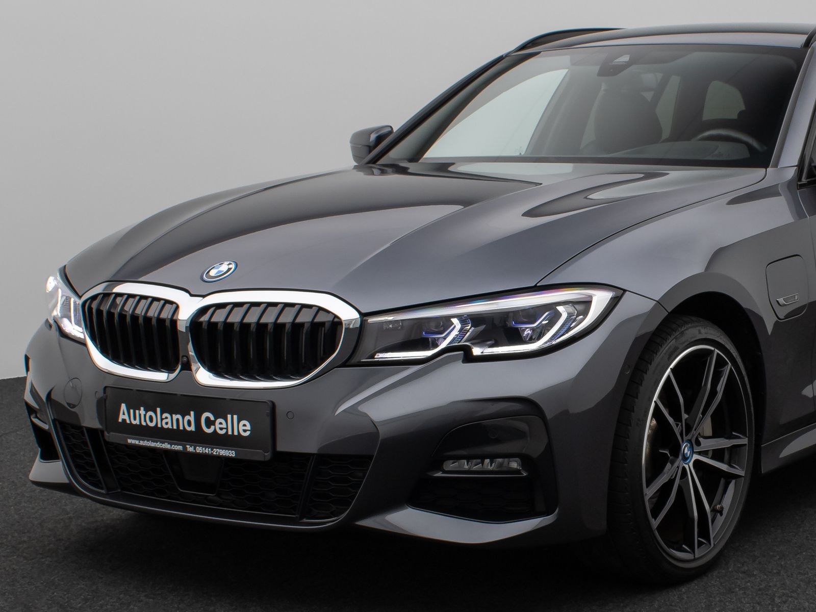 Fahrzeugabbildung BMW 330e M Sport Laser 360°HUD DAB Stop&Go Komfort