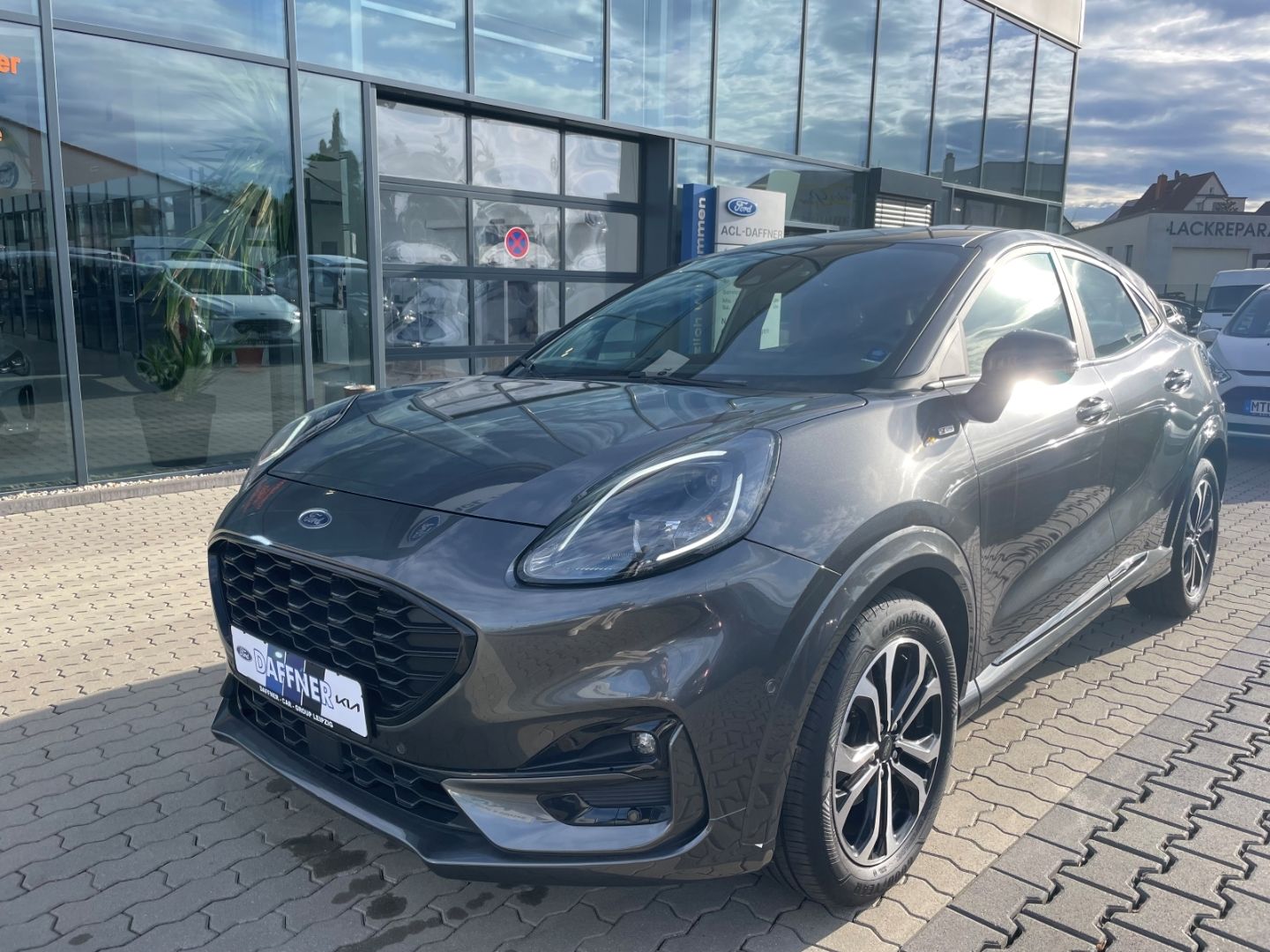 Fahrzeugabbildung Ford Puma ST-Line Kamera AHK Navi el. Heckklappe