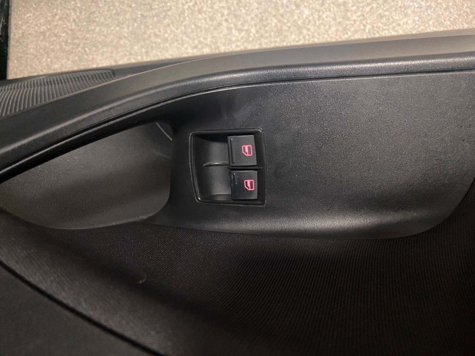 Fahrzeugabbildung SEAT Ibiza 1.0 TSI FR+NAVI+ALLWETTER+SITZHEIZUNG+FR++