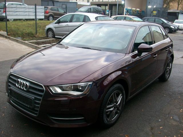 Audi A3 1.2 TFSI Sportback*6Gang*Klima*Leder*Navi*Top