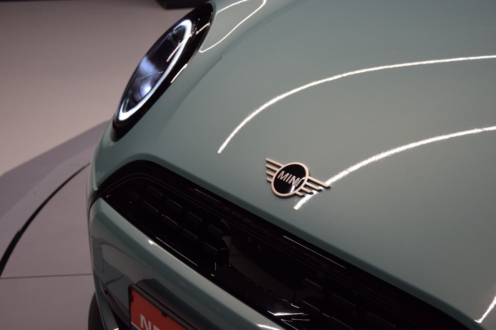 Fahrzeugabbildung MINI Cooper C Classic Trim Paket-M Pano HuD Kamera