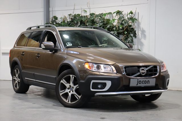 Volvo XC70 Summum AWD, PANO, BLIZ, Camera