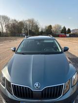 Skoda Octavia 2.0 TDI DSG Ambition Combi Ambition - Skoda Octavia in Mönchengladbach