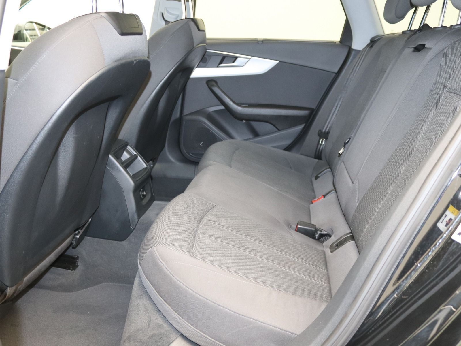 Audi A4 - Bild 15