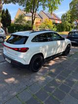 Mercedes-Benz EQA 300 4MATIC - AMG Line - Mercedes-Benz EQA von privat