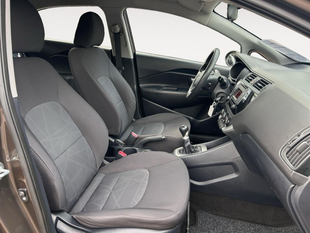 Fahrzeugabbildung Kia Rio 1.2 Attract
