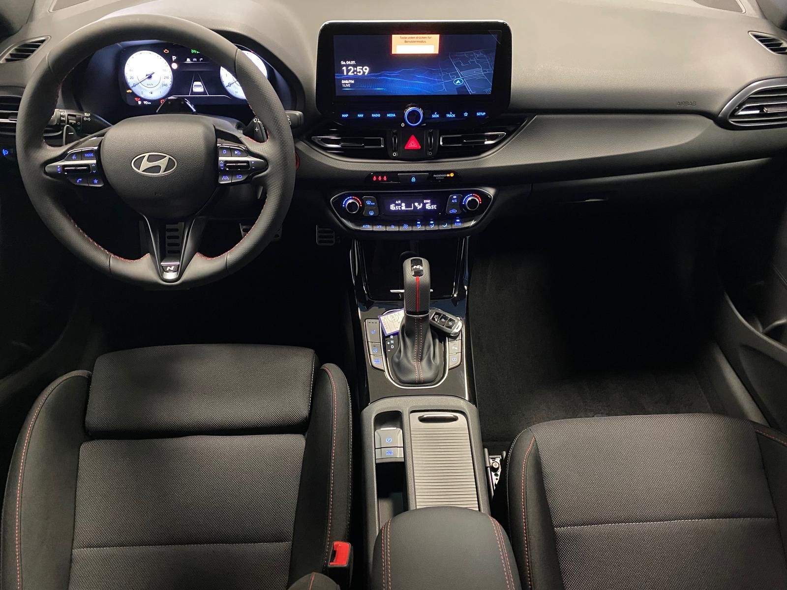 Fahrzeugabbildung Hyundai i30 N-Line APP+KLIMA+RFK+PDC+NAVI+SITZHEIZ+Andro