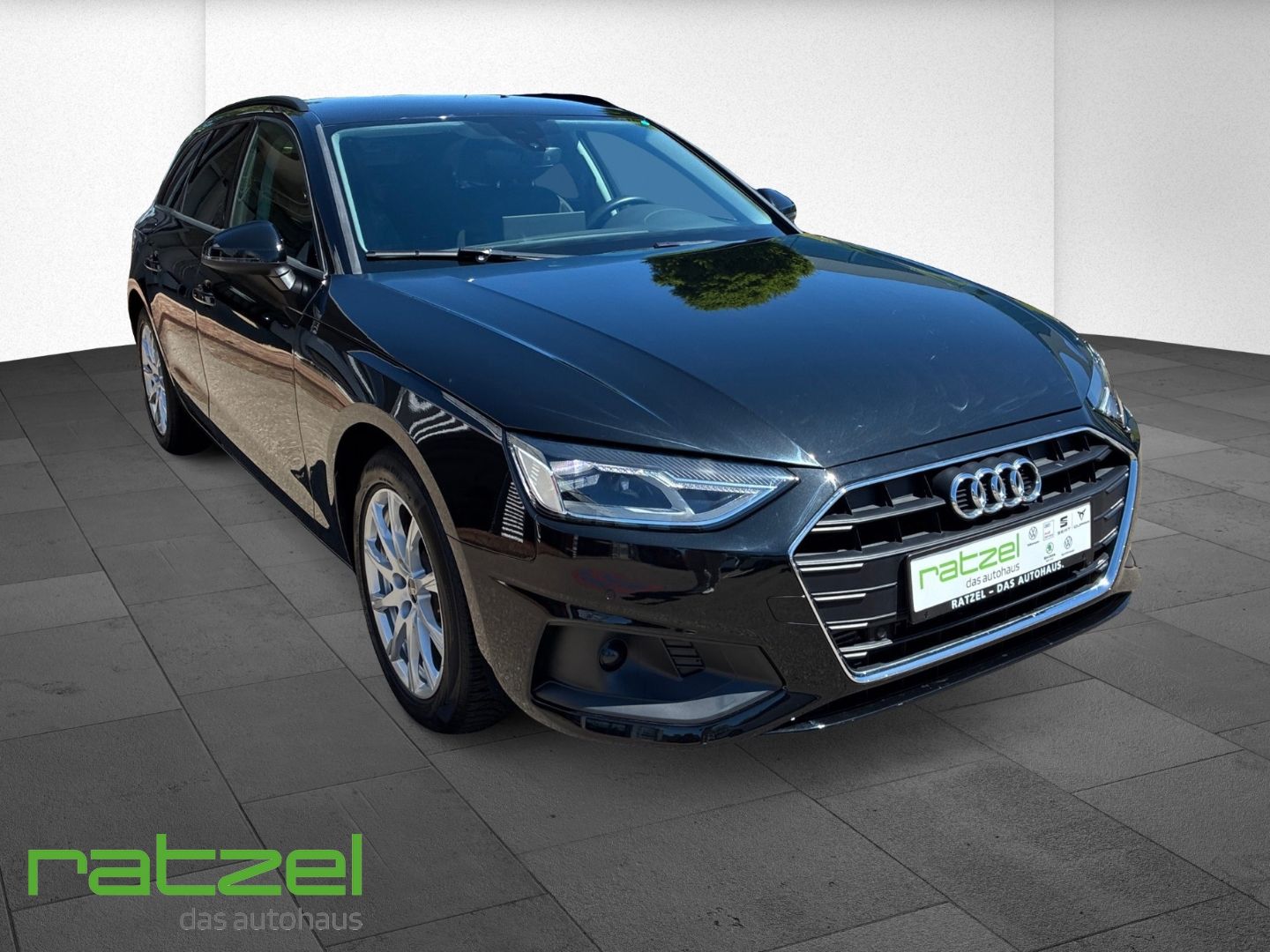 Fahrzeugabbildung Audi A4 Avant 35 TFSI S tronic Navi LED El. Heckklapp