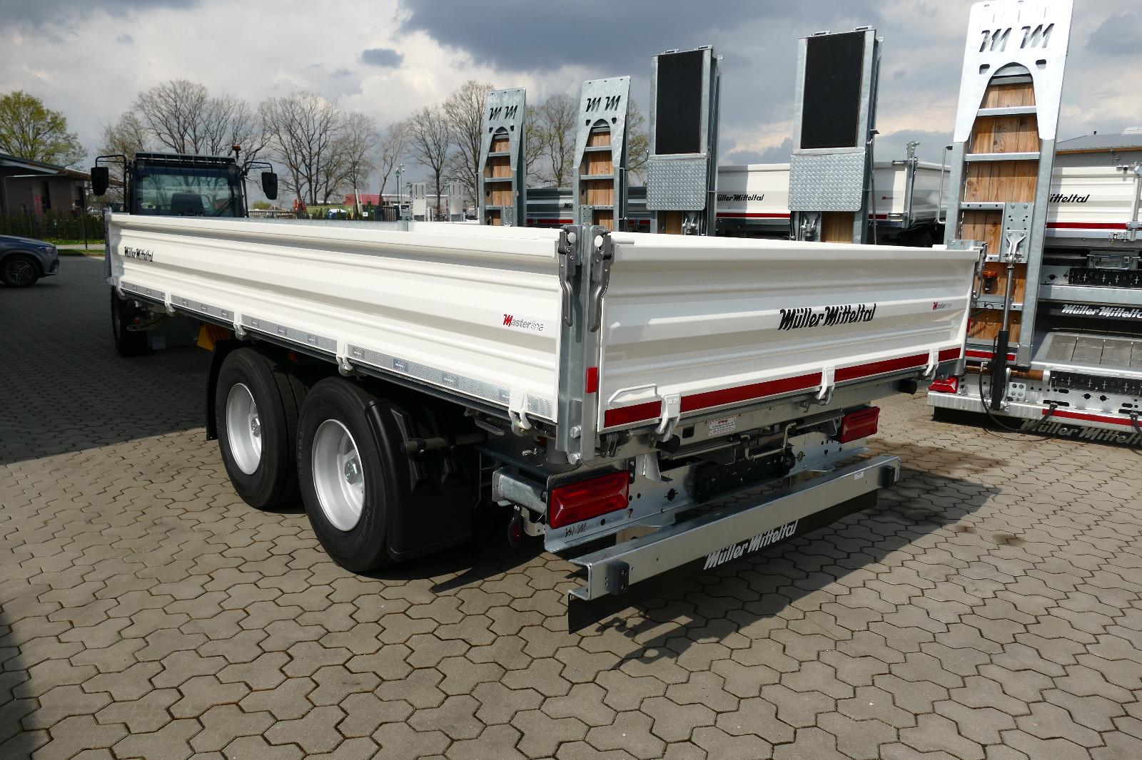 Müller-Mitteltal 14,4 to Stahl 3-Seiten Kippanh., 385/55 R 19.5