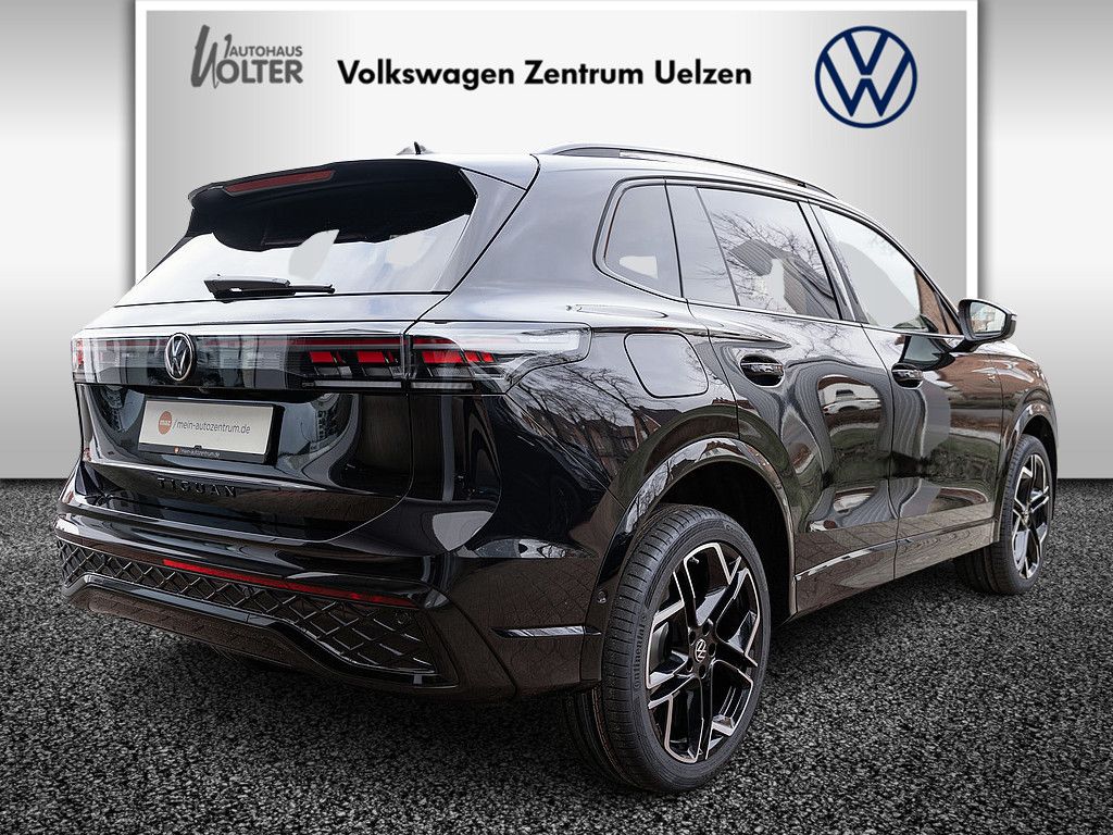 Fahrzeugabbildung Volkswagen Tiguan TDI 2.0 4 M R-Line HUD SITZBELÜFTUNG PANO