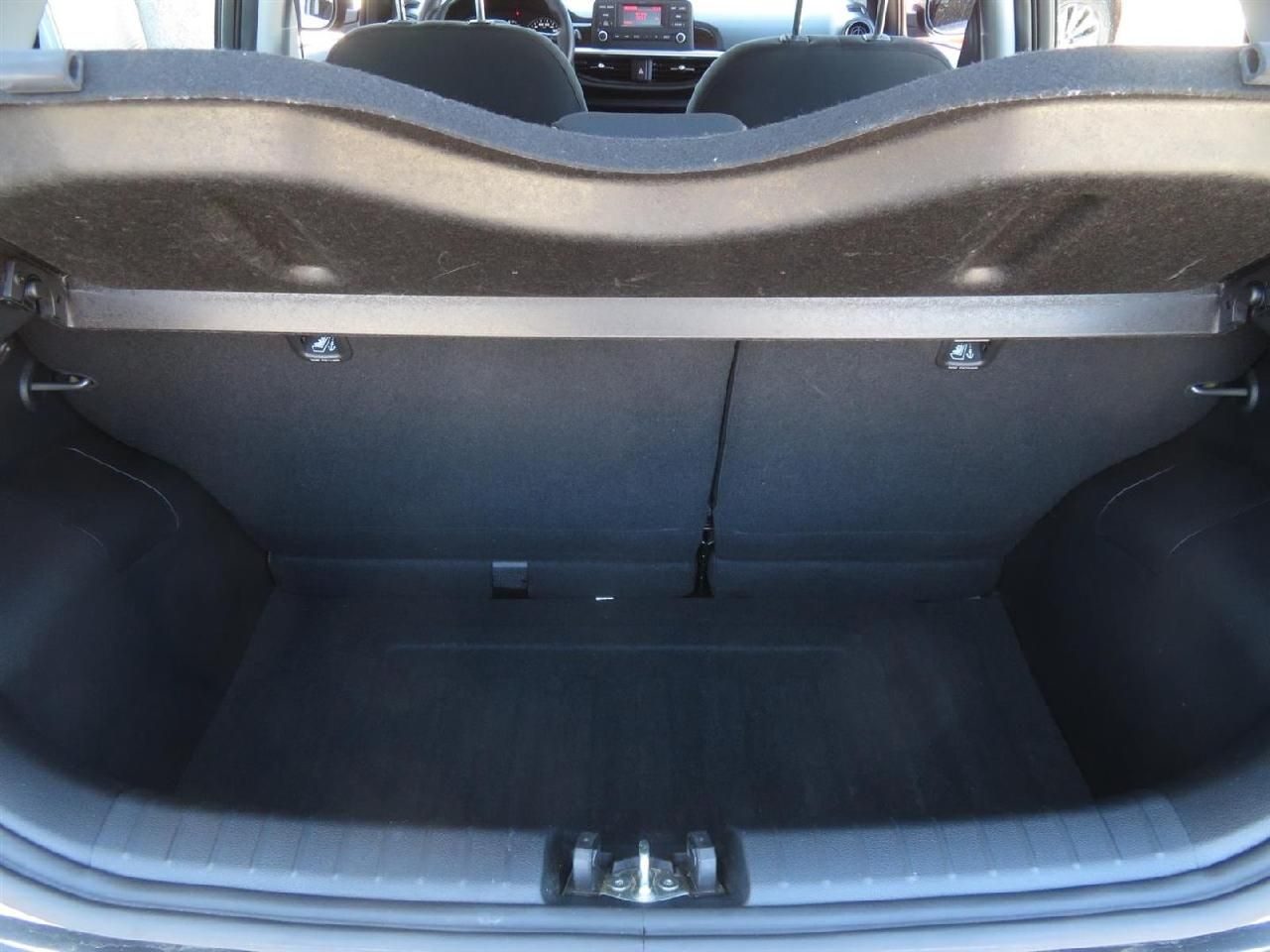 Fahrzeugabbildung Kia Picanto III 1.0 Edition 7 - Sitz-, Lenkradhzg