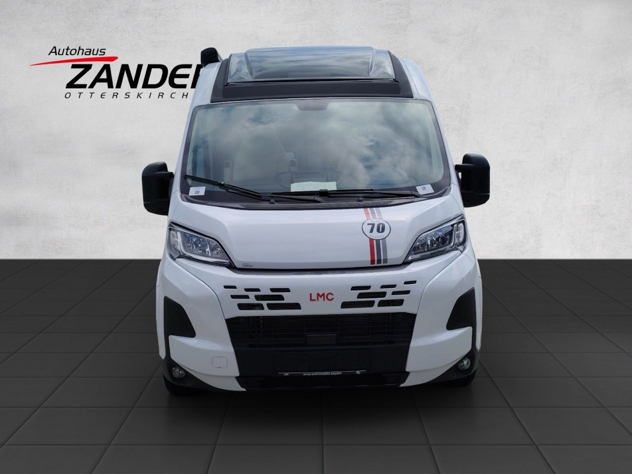 Fahrzeugabbildung LMC Innovan 603 Edition 70 Jahre Markise