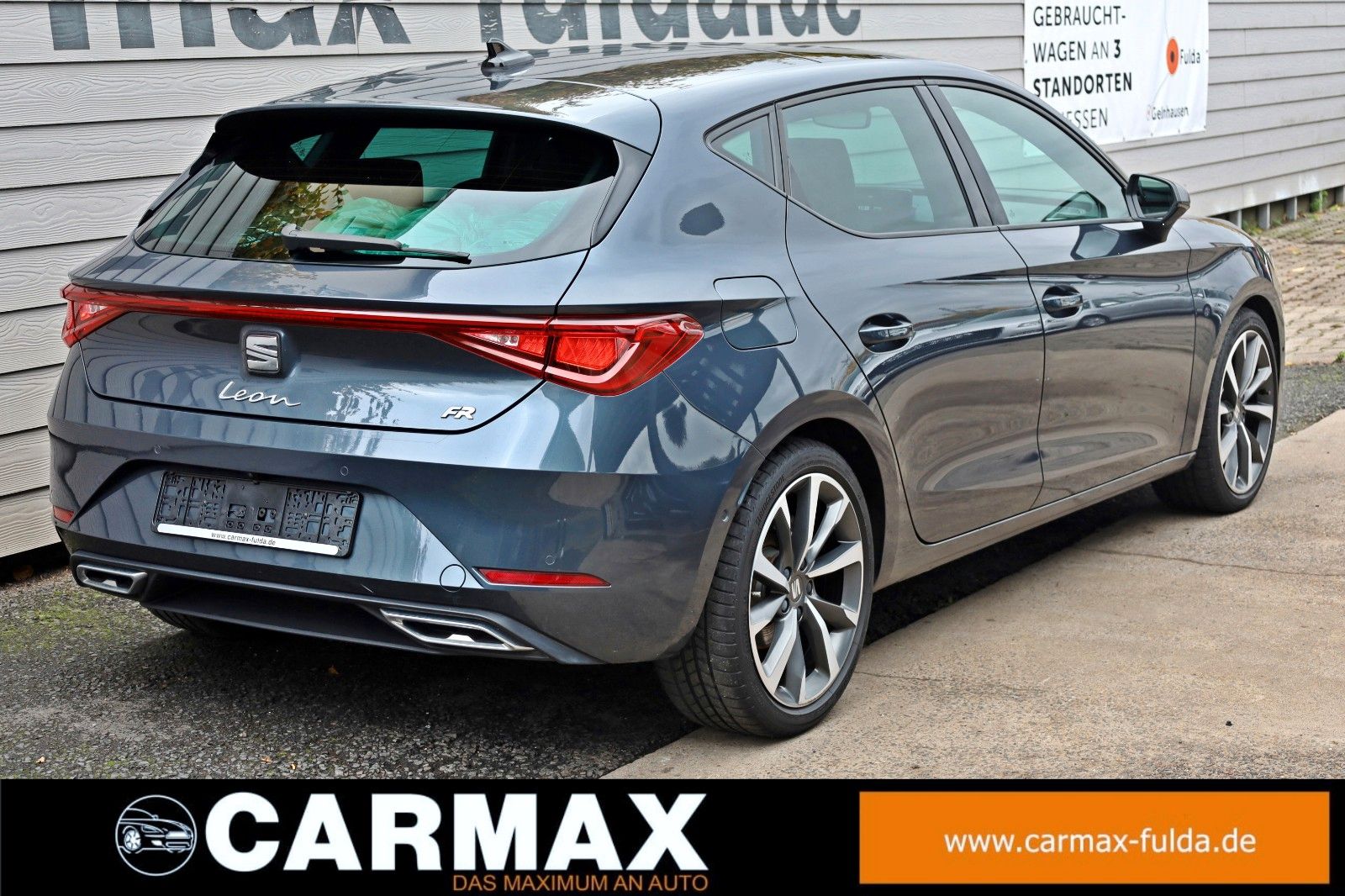 Fahrzeugabbildung SEAT Leon FR, Navi,LED,SH,Kamera,Panorama,ACC, SR+WR