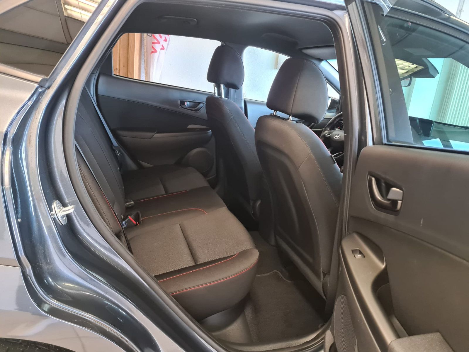 Fahrzeugabbildung Hyundai Kona Pure N-Line / LED / 1.HAND / NAVI / KAMERA