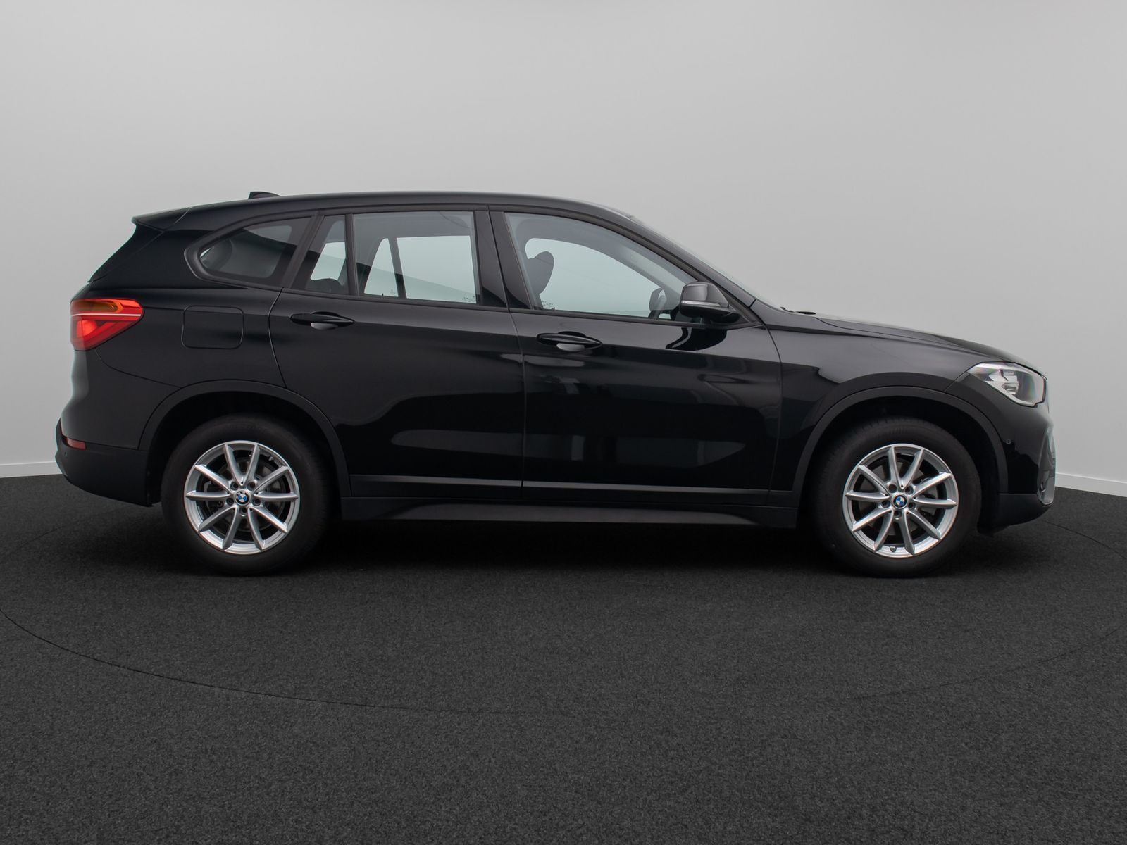 Fahrzeugabbildung BMW X1 sD18i GeschwindigReg DAB ParkAss Navi Lordos