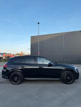 Mercedes-Benz GLC 200 4MATIC Autom Pano 360Kamera AMG Garantie - Mercedes-Benz GLC 200 in Essen
