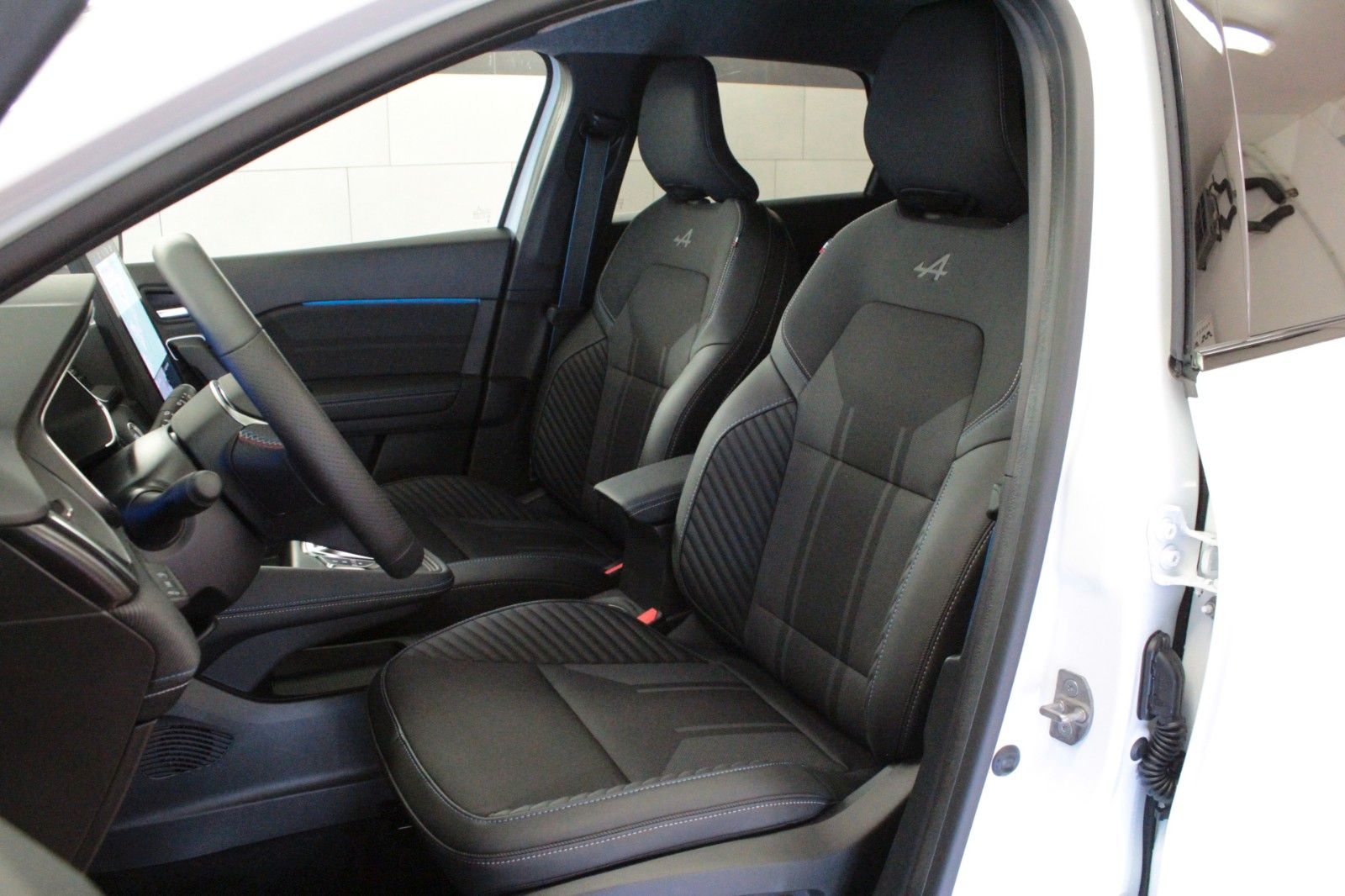 Fahrzeugabbildung Renault Symbioz Esprit Alpine -Tech Full Hybrid *Winterp