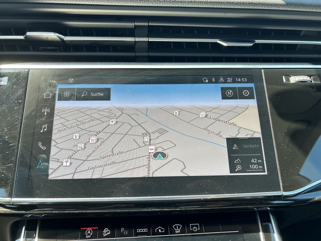 Audi Q8 — fotografia 2