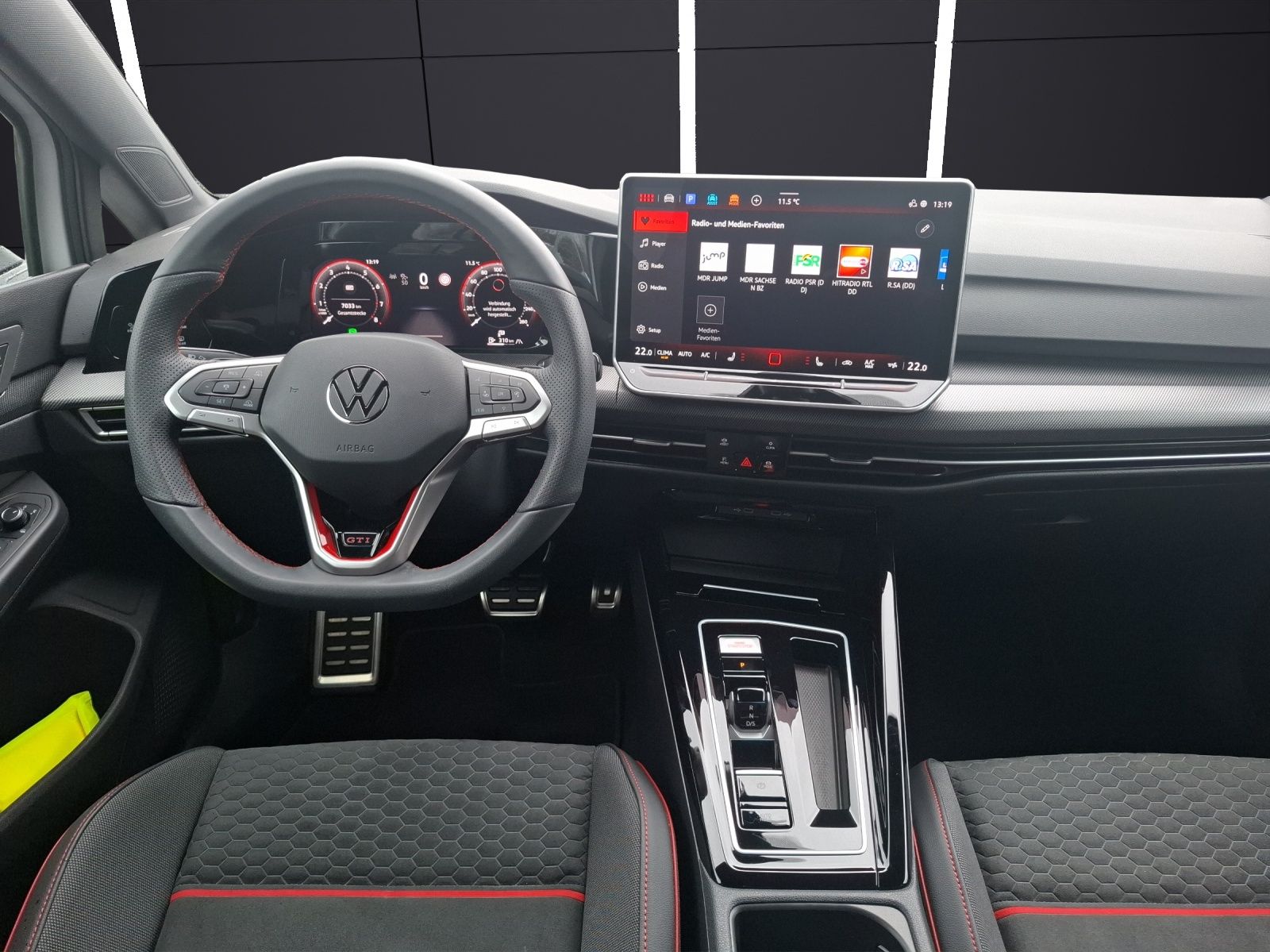 Fahrzeugabbildung Volkswagen Golf VIII GTI Clubsport DSG Matrix Navi ACC AID