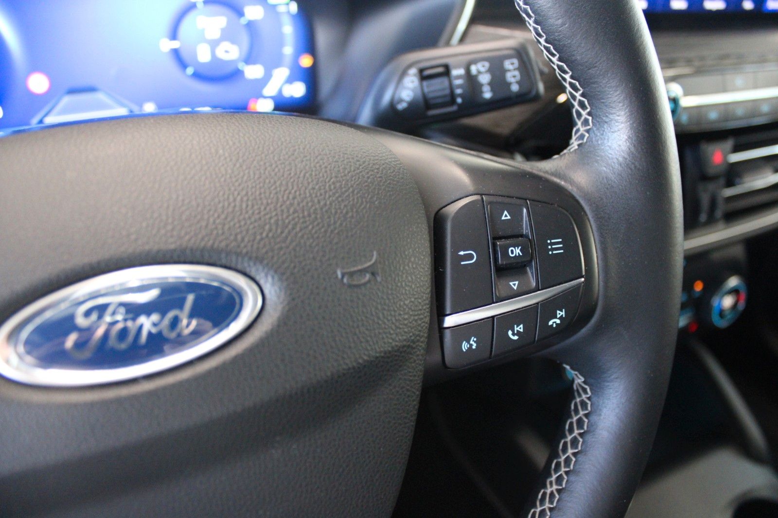 Fahrzeugabbildung Ford Kuga 2.5 PHEV Vignale Aut. LED B&O el. AHK uvm