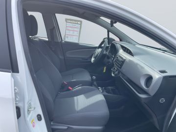Toyota Yaris - 3