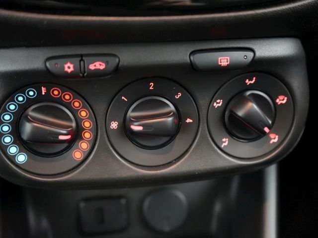 Corsa E COLOR EDITION+SITZHEIZUNG+LENKRADHEIZUNG