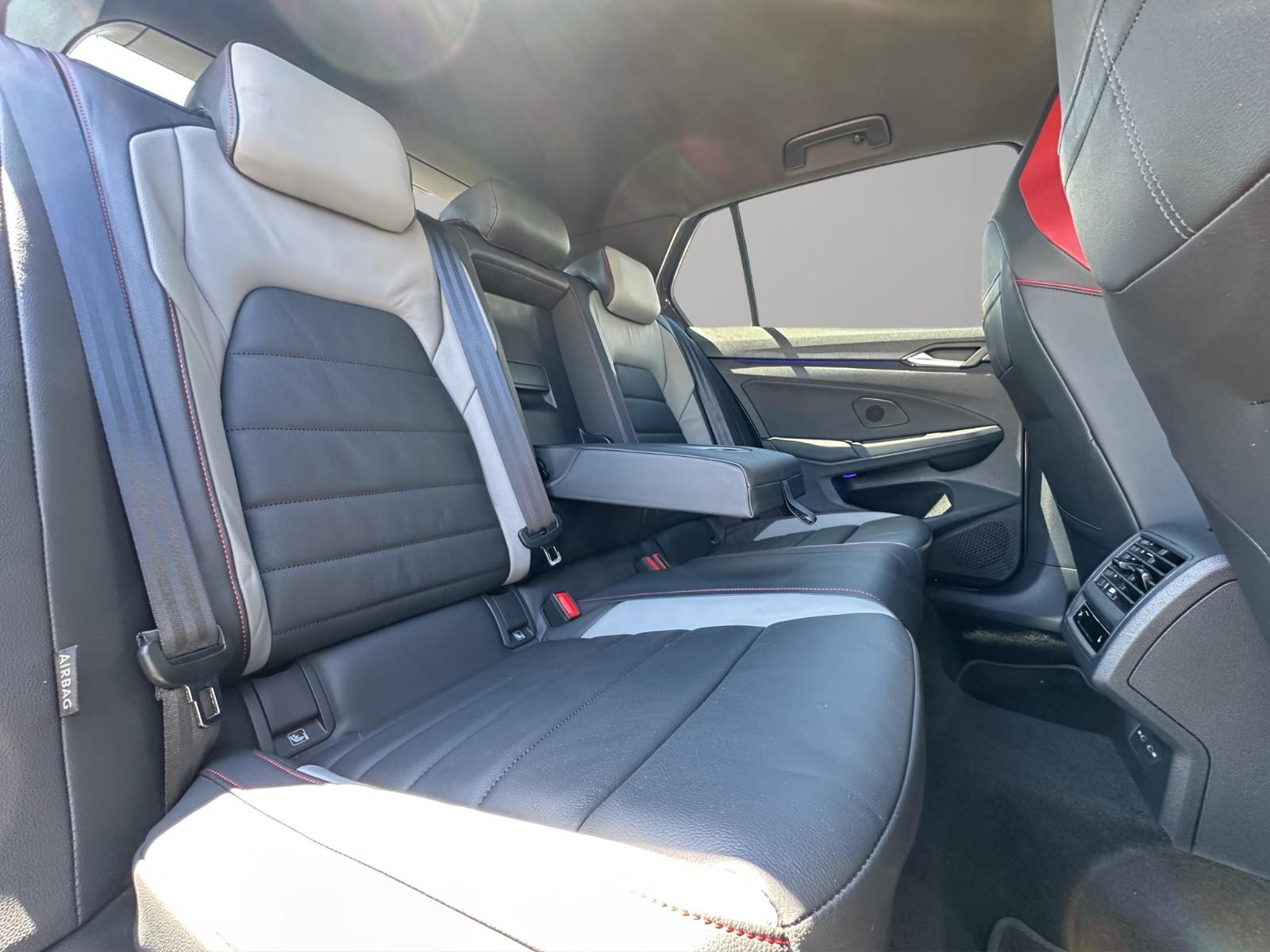 Volkswagen Golf VIII Lim. GTI PANO BLACK H&K DCC 19", миниатюра 28