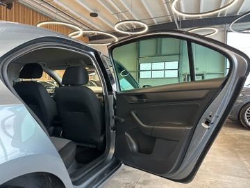 MYAUTOCENTER – Gebraucht- und Jahreswagen mit Werkstattservice in Pfaffenhofen Seat Toledo Reference *1. Hand*Klima*Radio*CD-Player*