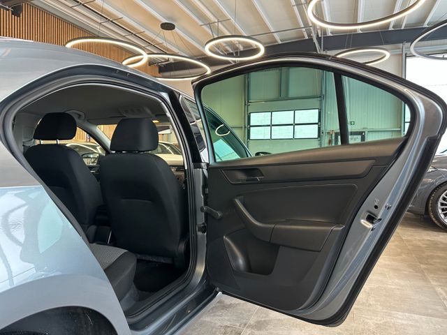 MYAUTOCENTER – Gebraucht- und Jahreswagen mit Werkstattservice in Pfaffenhofen Seat Toledo Reference *1. Hand*Klima*Radio*CD-Player*