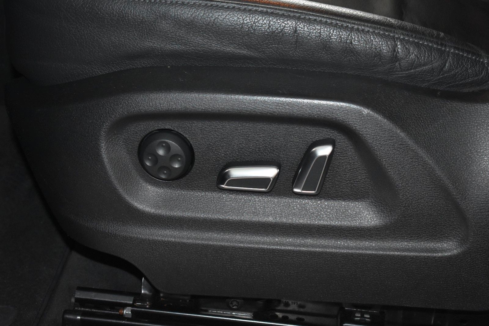Fahrzeugabbildung Audi Q5 2.0 TFSI tiptronic quattro Panorama Leder AHK