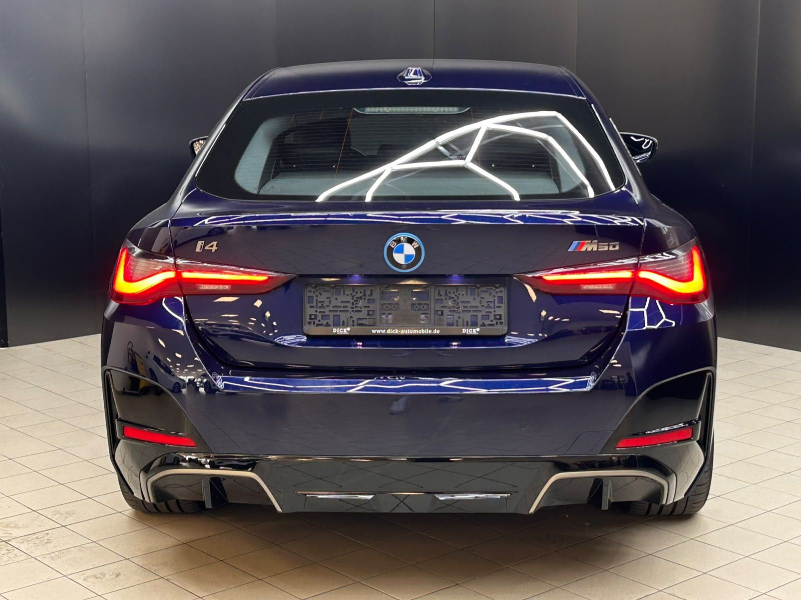 Fahrzeugabbildung BMW i4 M50 GC SHADO+LED+NAVI+MEMO+H&K+SHZ+AHK+WP+360