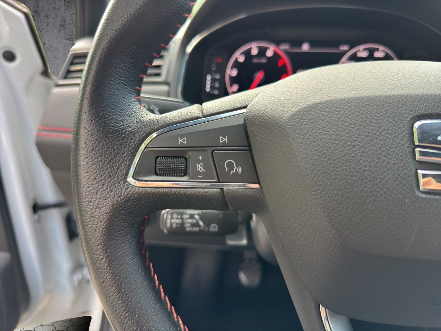 Seat Arona 1.5 TSI FR KAMERA NAVI FULL LINK BEATS ACC