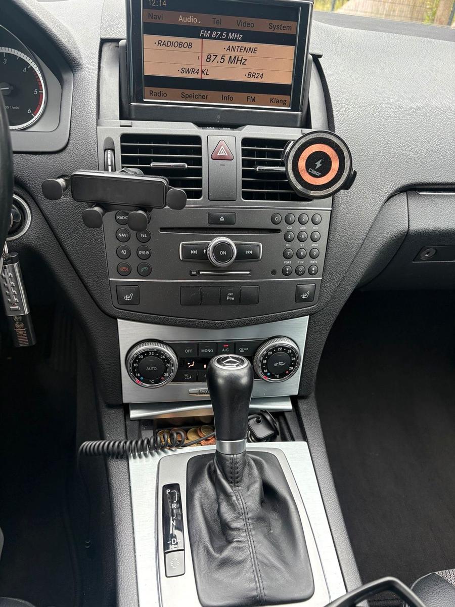 Mercedes-Benz E250 2010 — photo 15