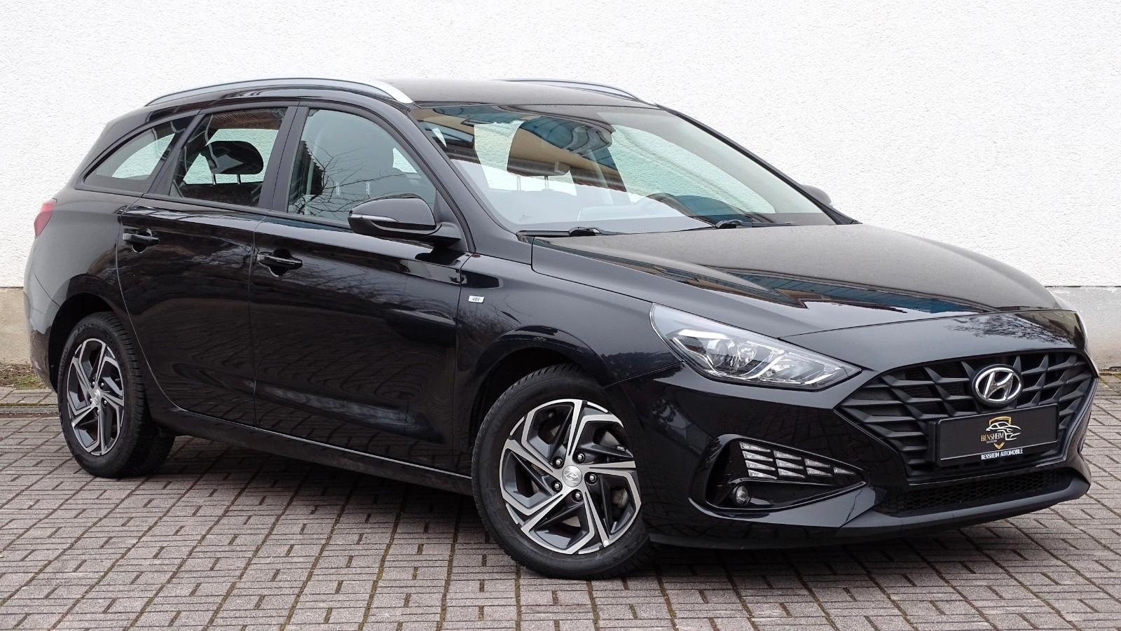 Hyundai i30|CarPlay|Android|SHZ|SpurAss|Kamera|Tempomat