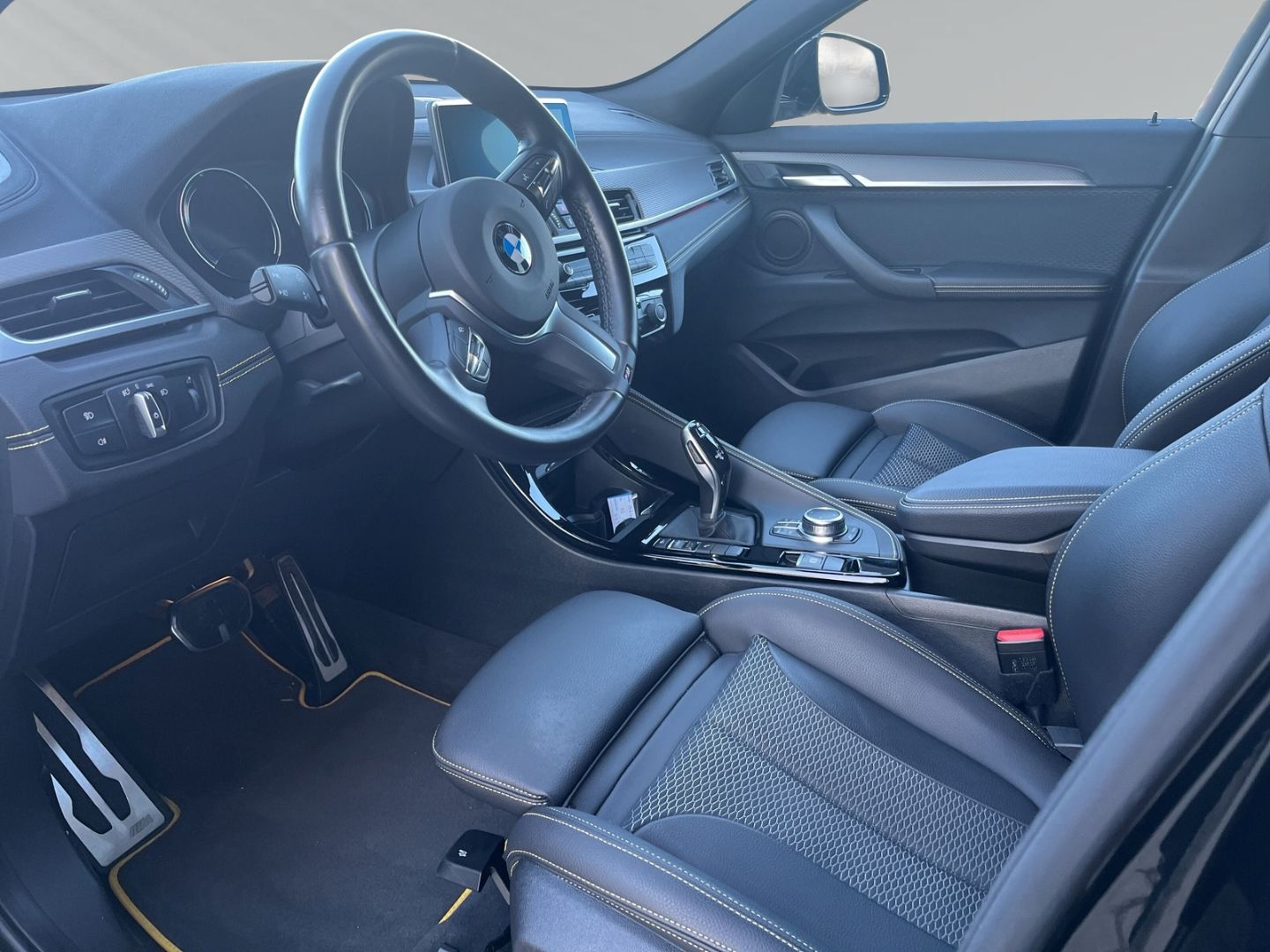 BMW X2 sDrive 18d M Sport X Navigation Sound LED GRA foto 4