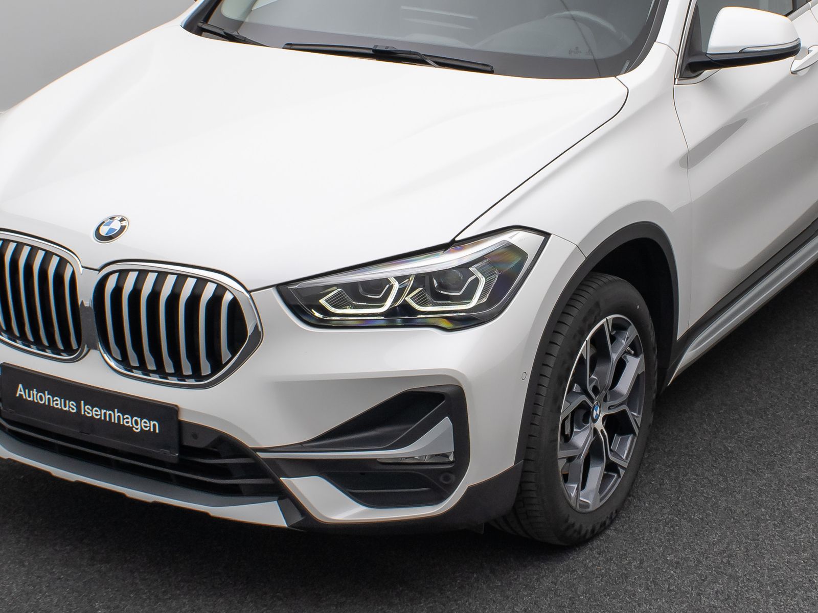 Fahrzeugabbildung BMW X1 sD20d xLine Navi+HUD Kamera DAB AHK Sportsitz