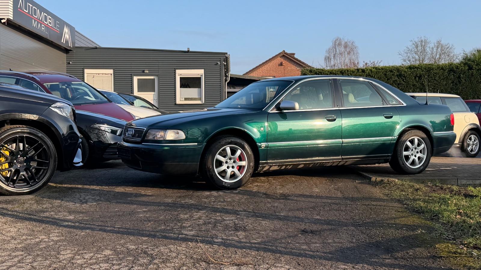 Audi A8 2.8 quattro|LEDER|AHK|SITZH.|KLIMAA.|MEMORY|